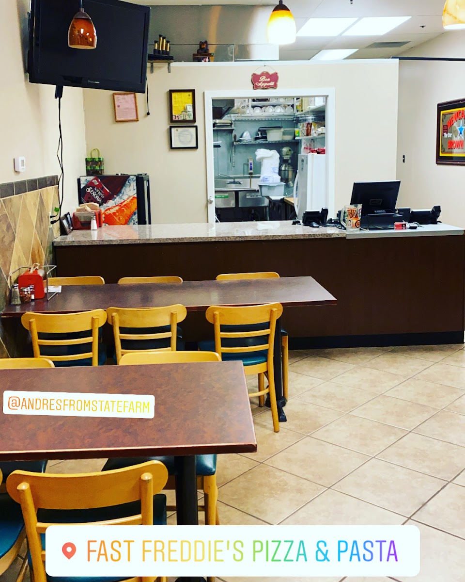 Fast Freddie's Pizza